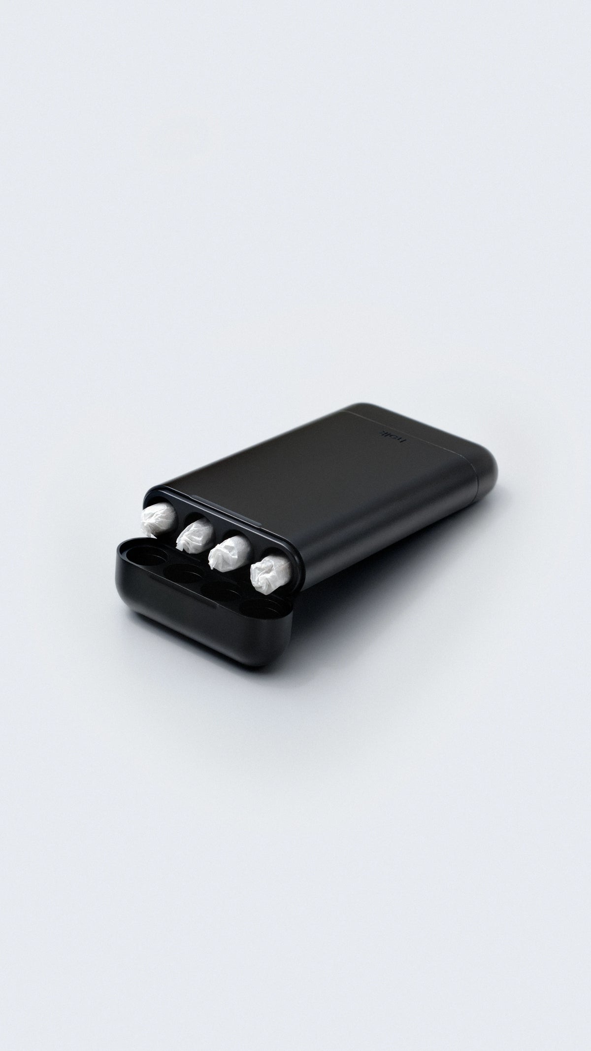 Carry Case Black Matte, PDP carousel 1, slide 02