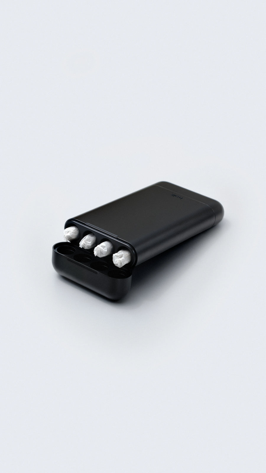 Carry Case Black Matte, PDP carousel 1, slide 02