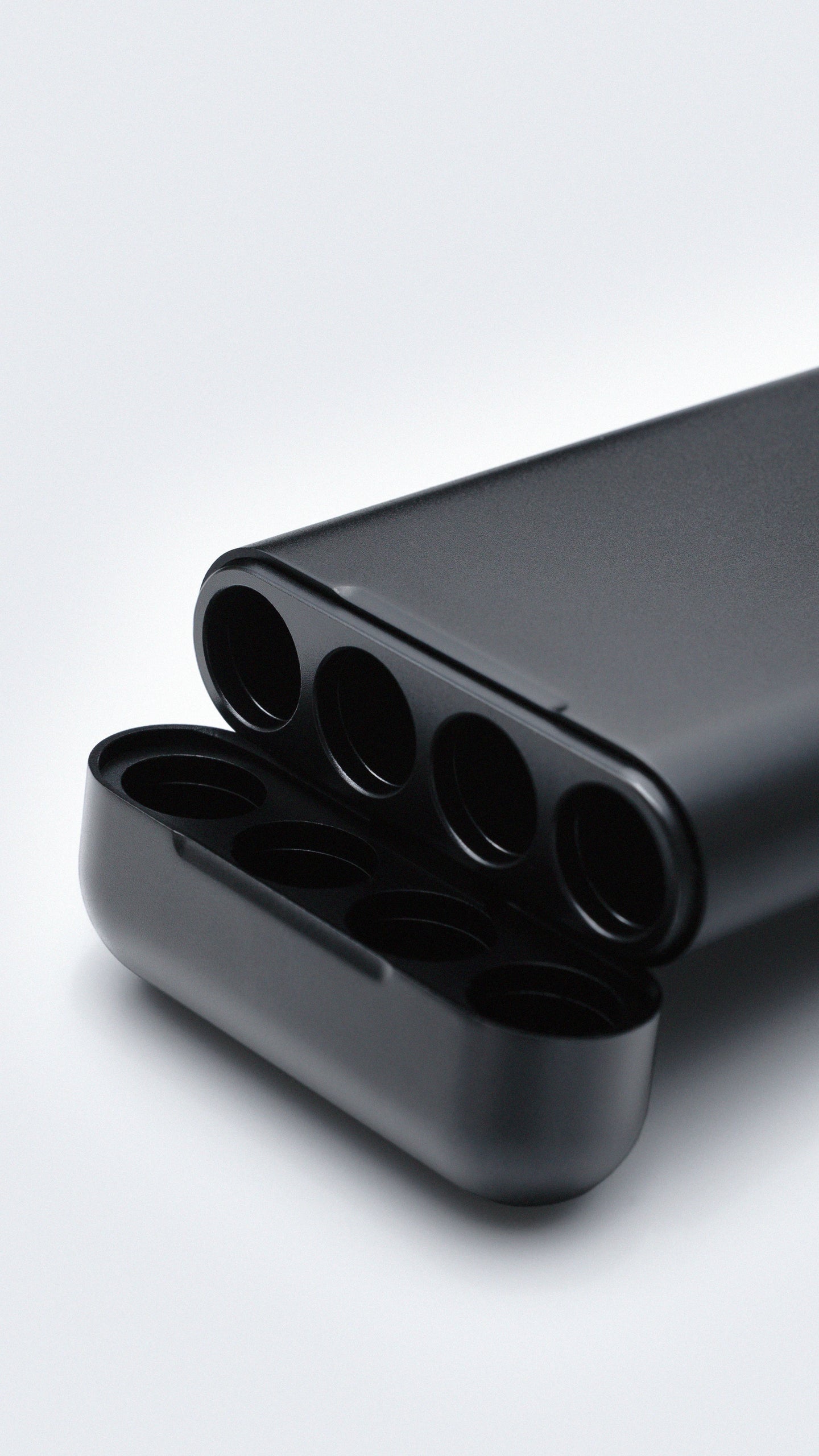 Carry Case Black Matte, PDP carousel 1, slide 04