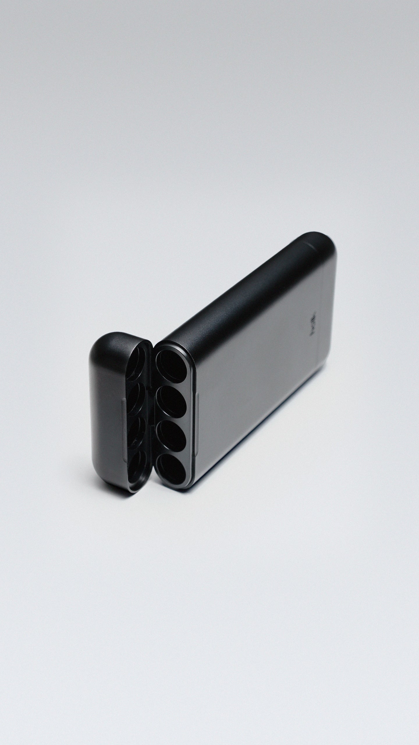 Carry Case Black Matte, PDP carousel 1, slide 06