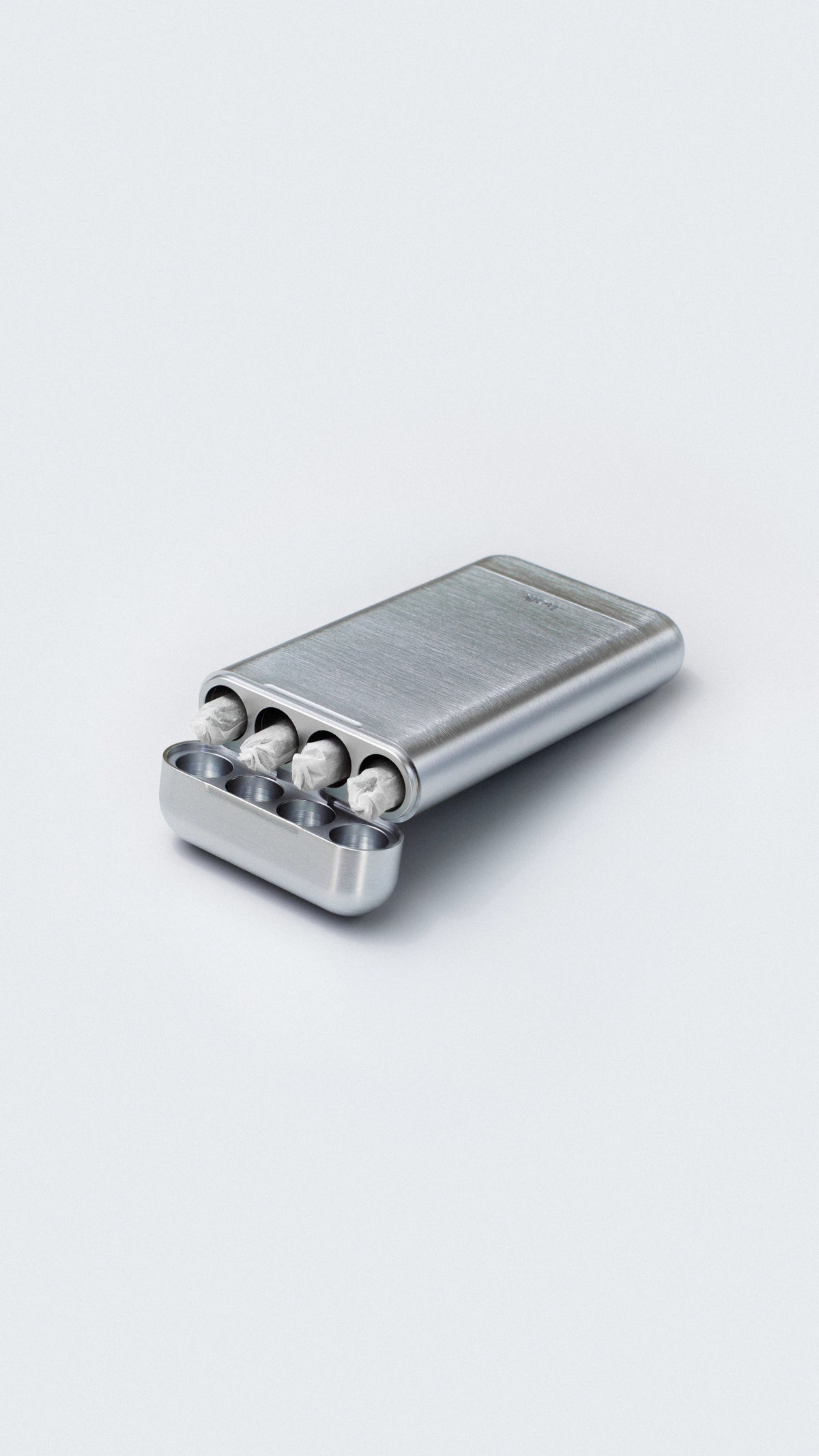 Carry Case Silver Brushed, PDP carousel 1, slide 02